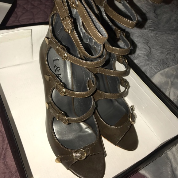 High heels - Picture 2 of 4